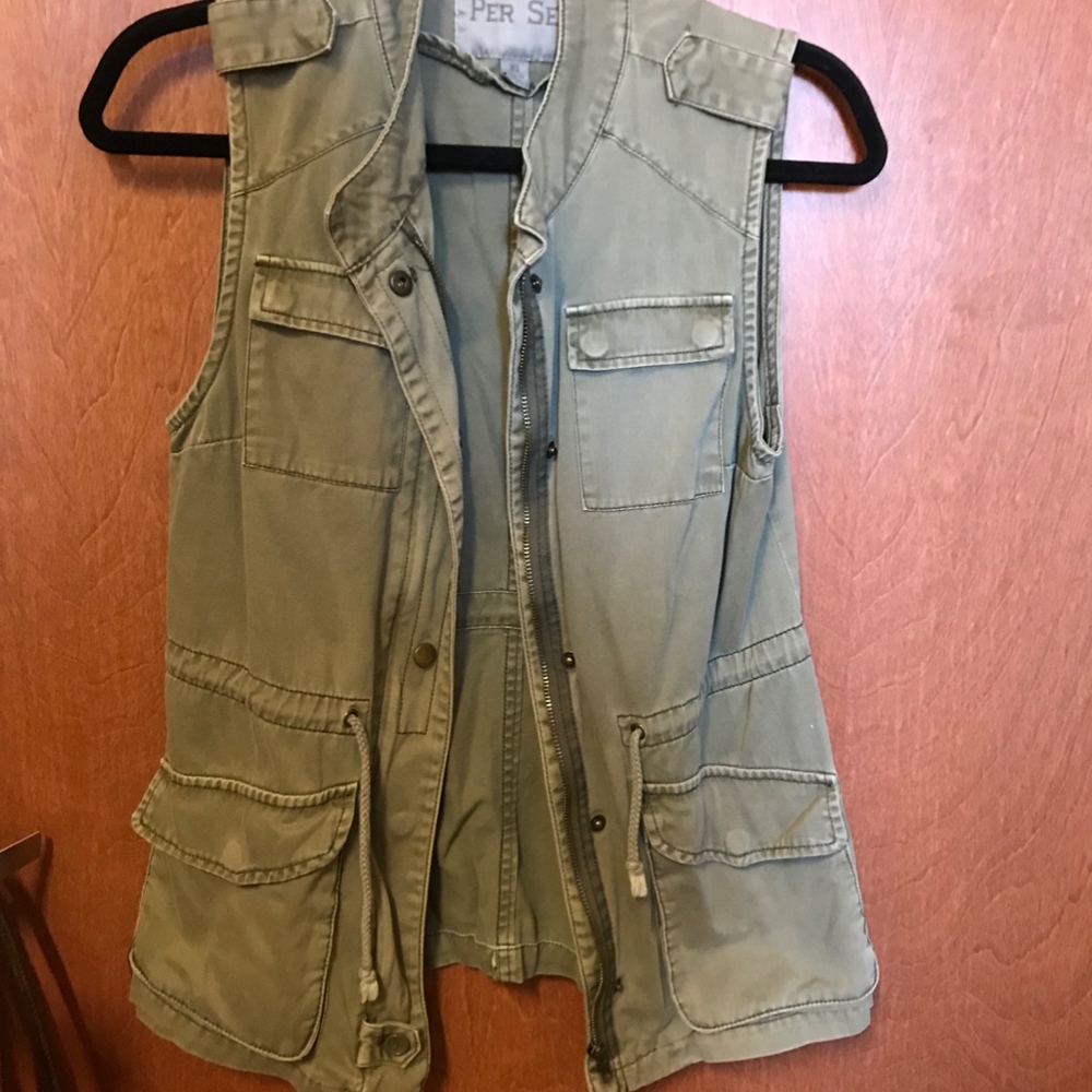 Vests - Picture 2 of 2